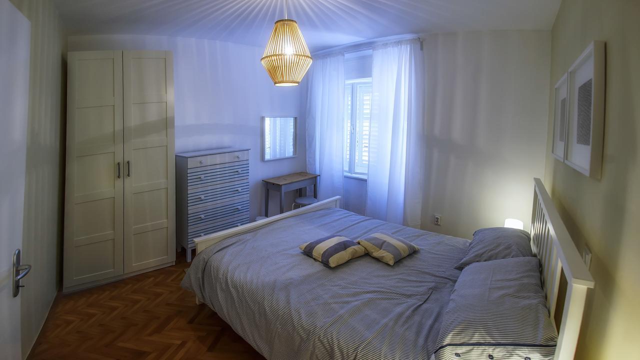Apartamento Braut Krk Town Exterior foto