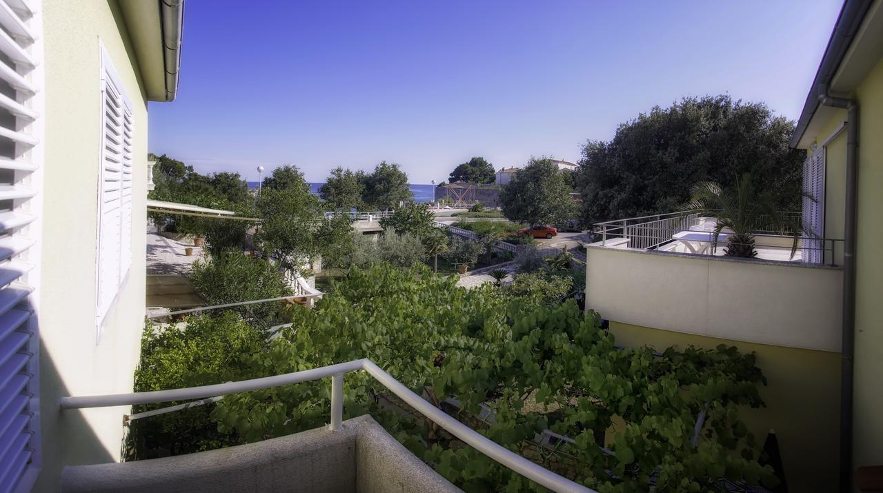 Apartamento Braut Krk Town Exterior foto